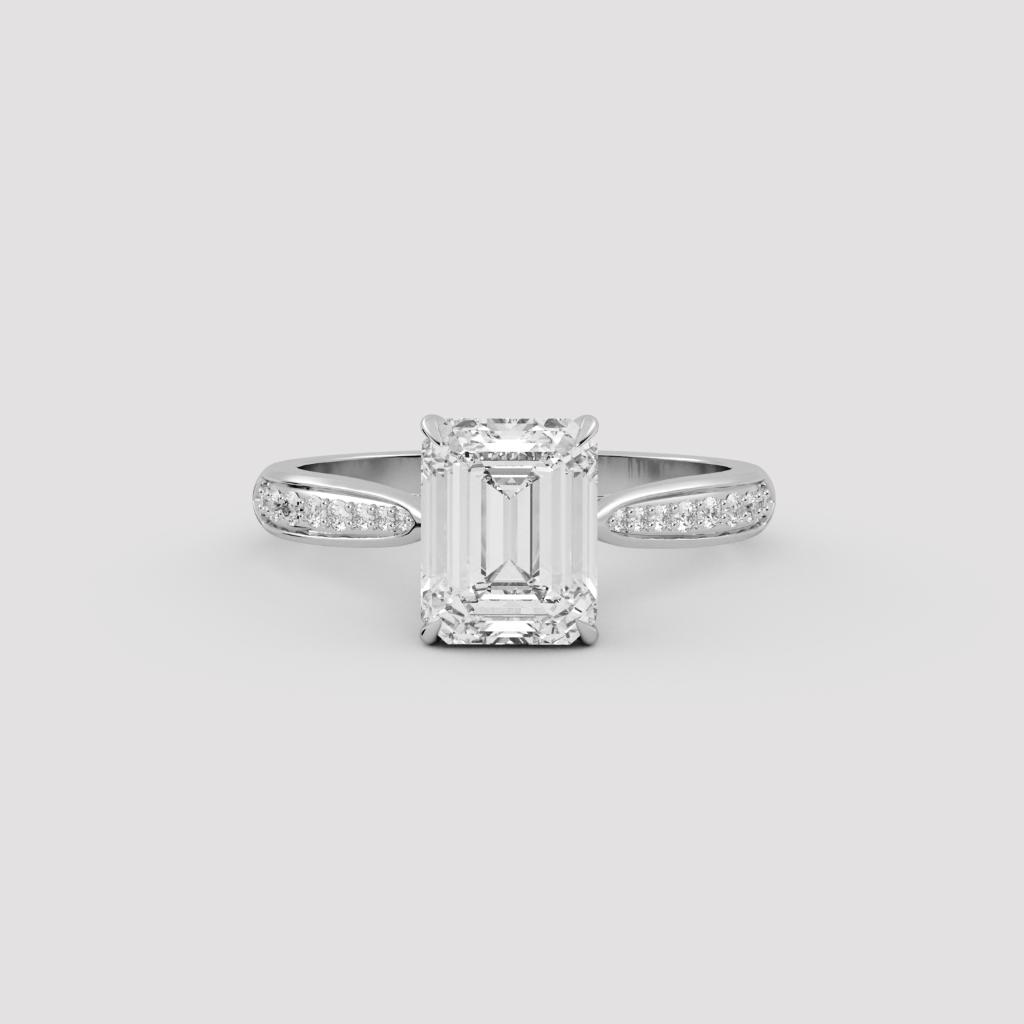 Emerald Majesty Ring