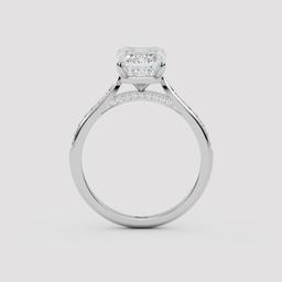 Emerald Majesty Ring