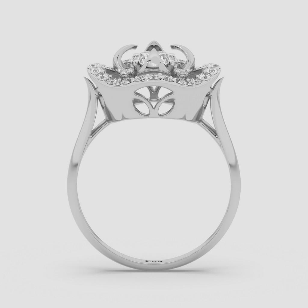 Quatrefoil Halo Brilliance